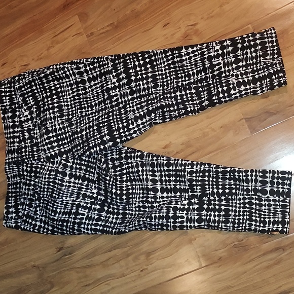 Joan Vass Capris pants - Picture 2 of 10